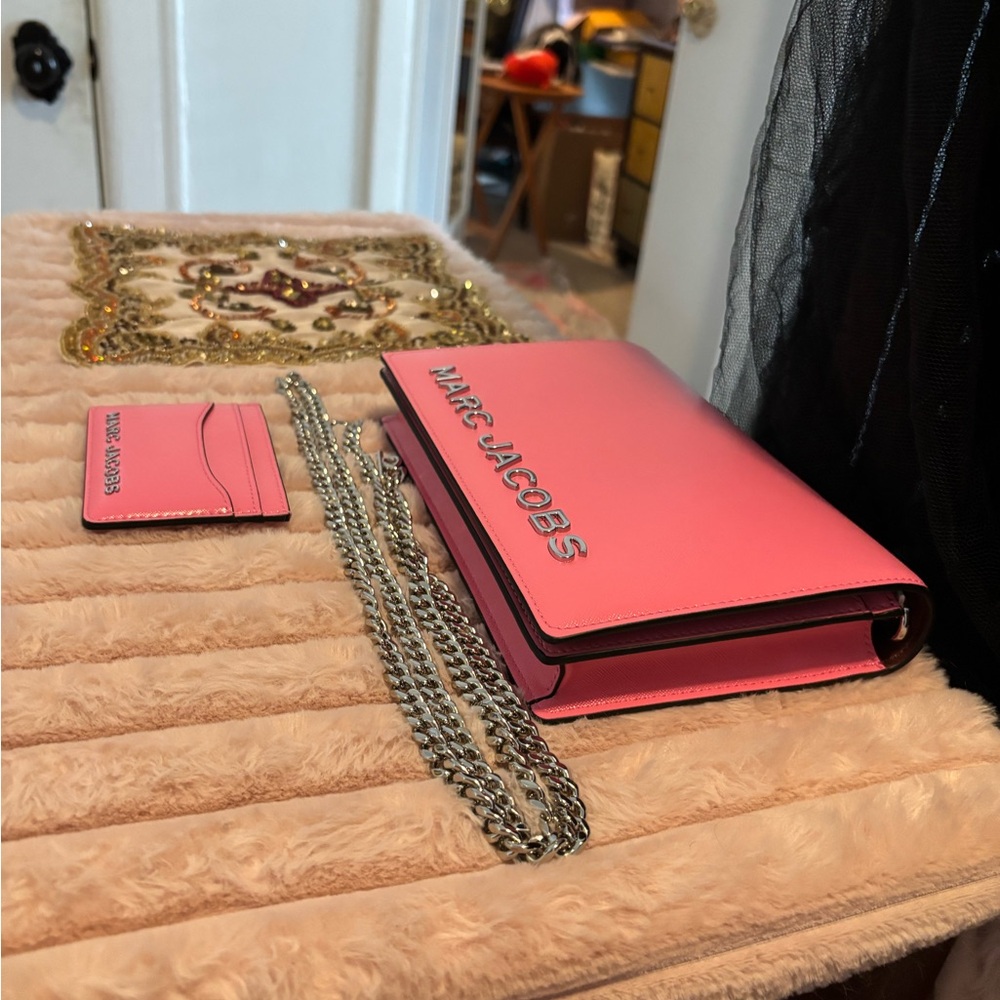 Marc Jacobs Pink Saffiano leather Crossbody Bag and Card Holder Set Like new! - Picture 4 of 16